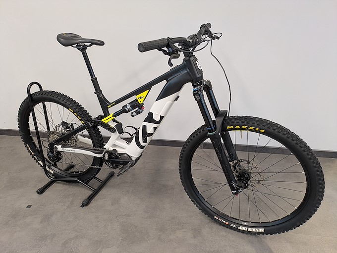 HUSQVARNA HC1